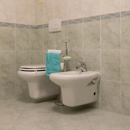 Casa Giulia, Ospitar Apartamento