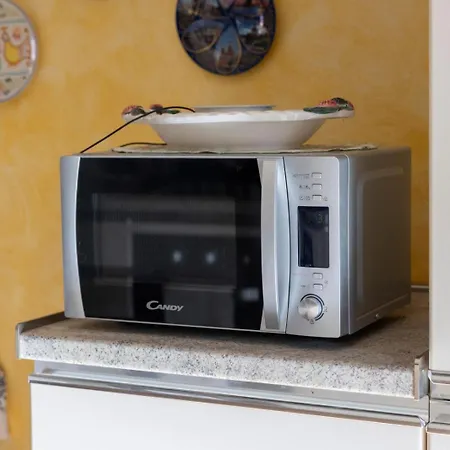 Casa Giulia, Ospitar *