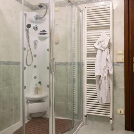 Casa Giulia, Ospitar Apartamento