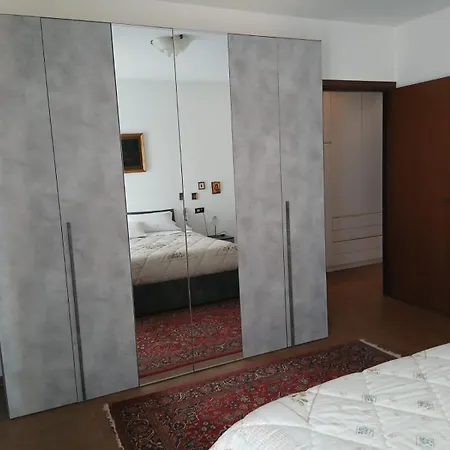 شقة Casa Giulia, Ospitar